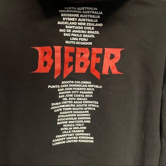 Justin Bieber Stadium Tour International Cropped Sweatshirt - Picture 5 of 6